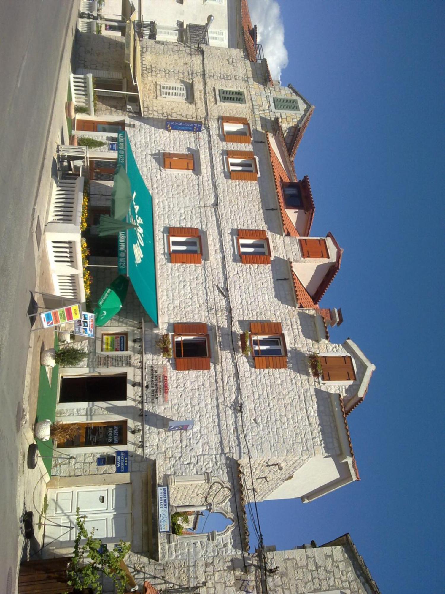 Apartments Feral Трогир Экстерьер фото